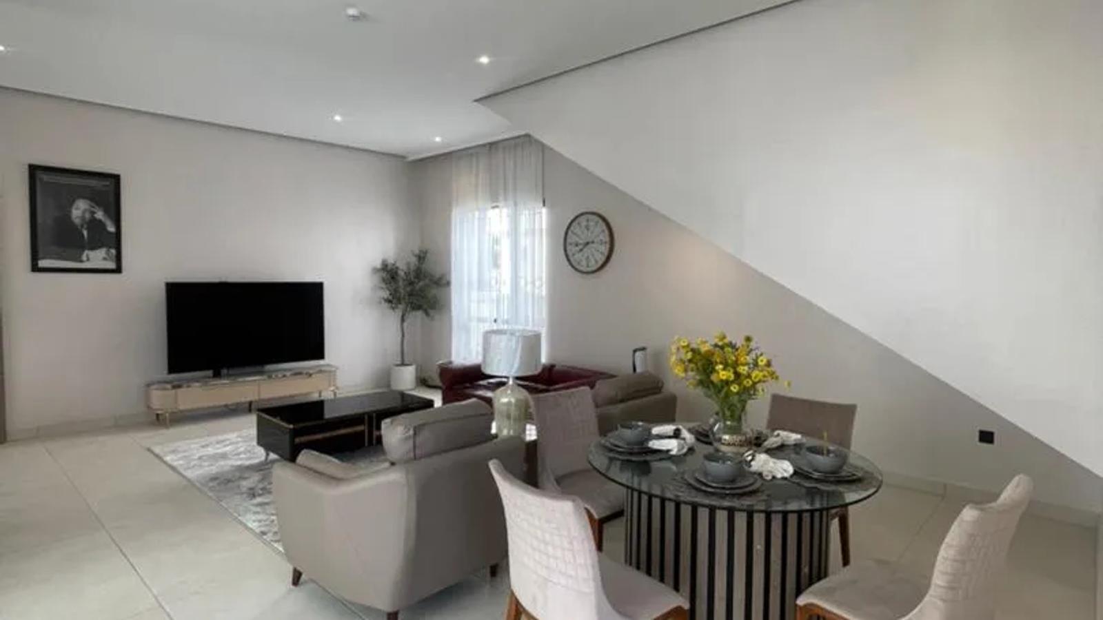 5 Bedroom Fully Detached Duplex
