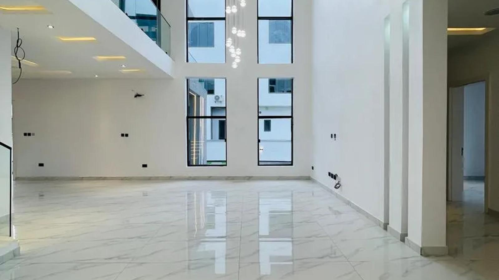 5 Bedroom Fully Detached Duplex