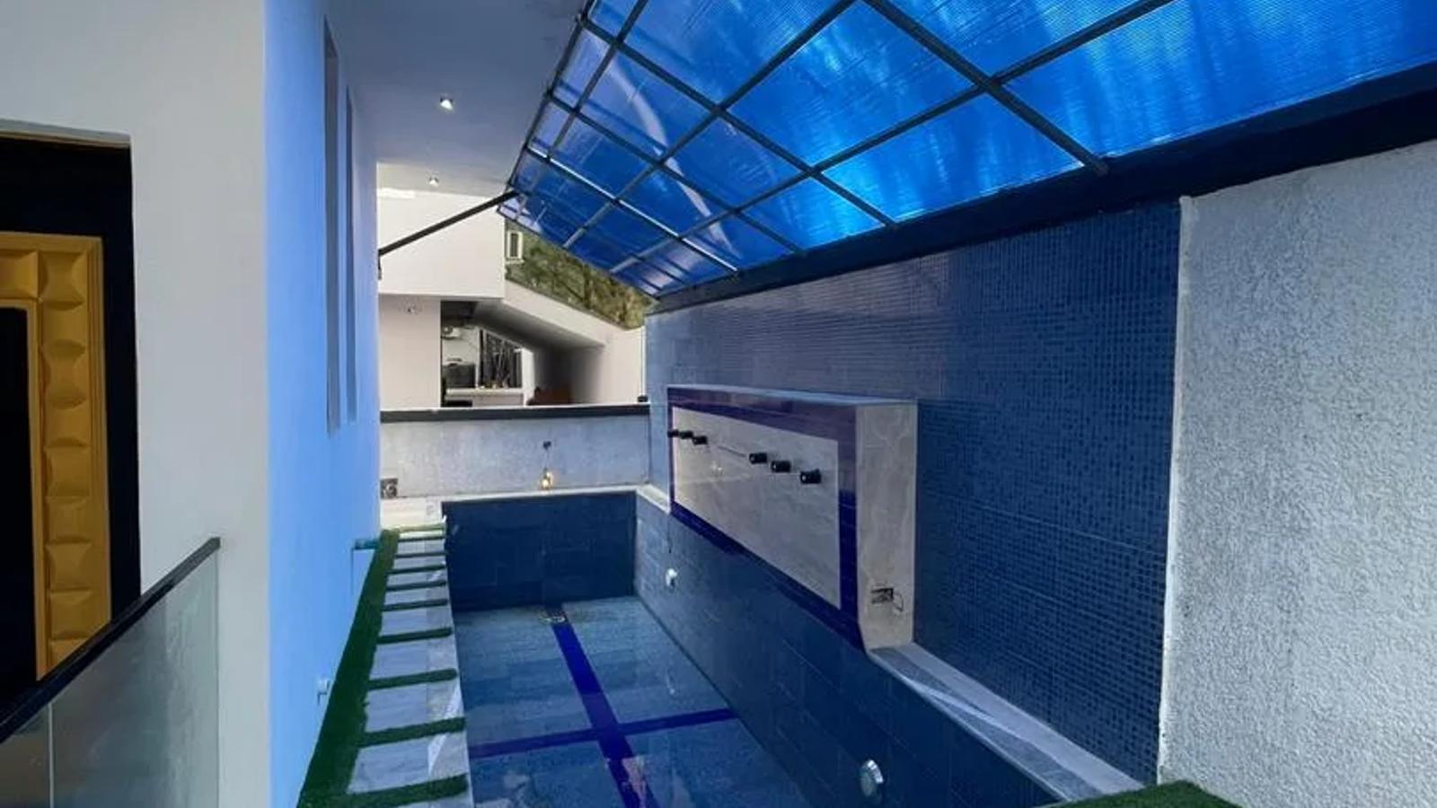 5 Bedroom Fully Detached Duplex