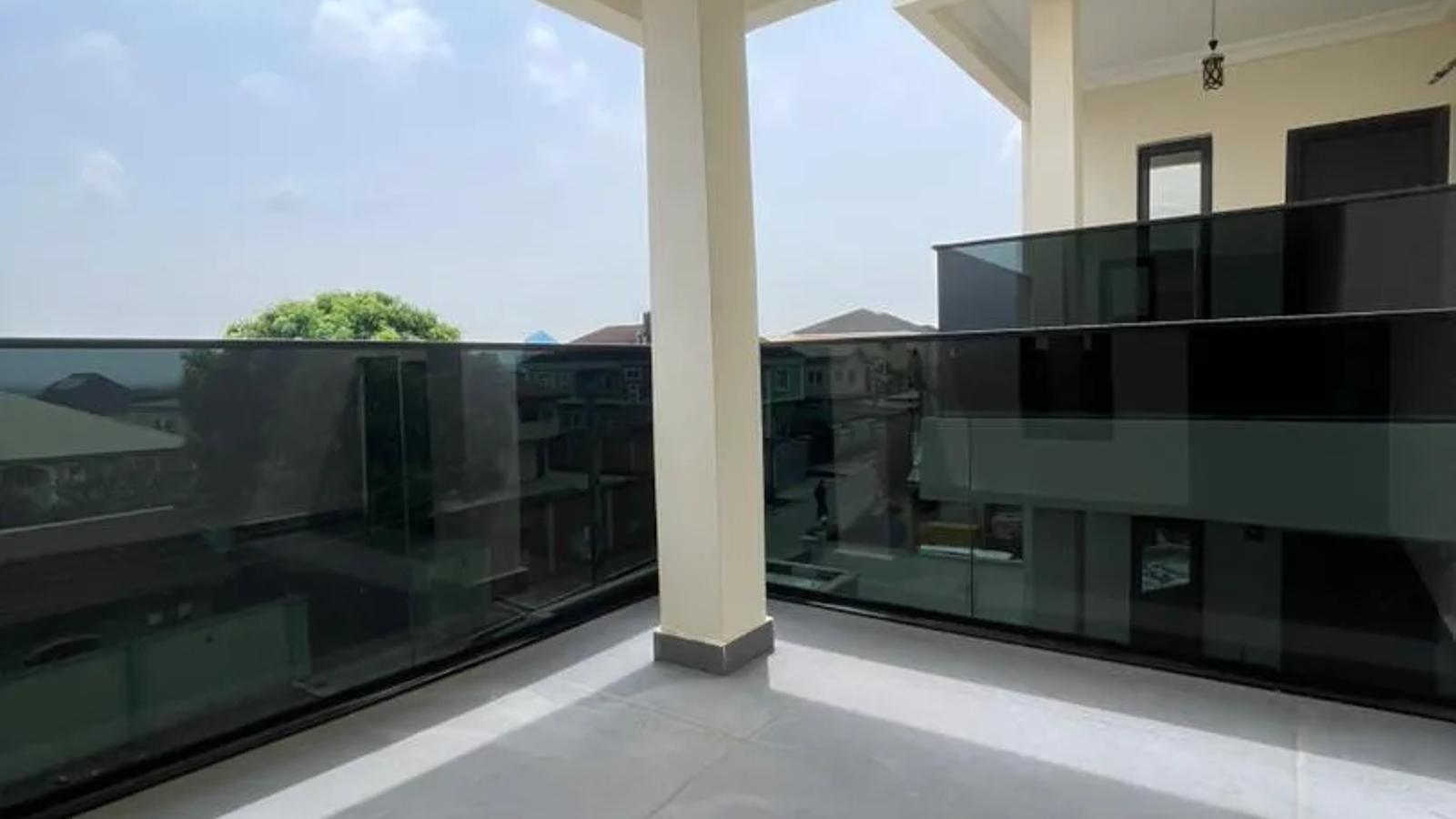 5 Bedroom Semi Detached Duplex