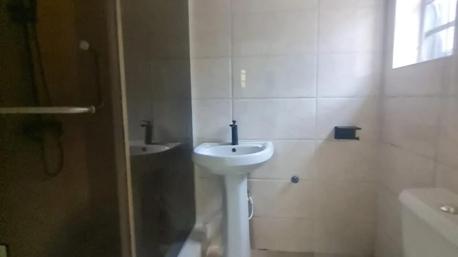 5 Bedroom Fully Detached Duplex