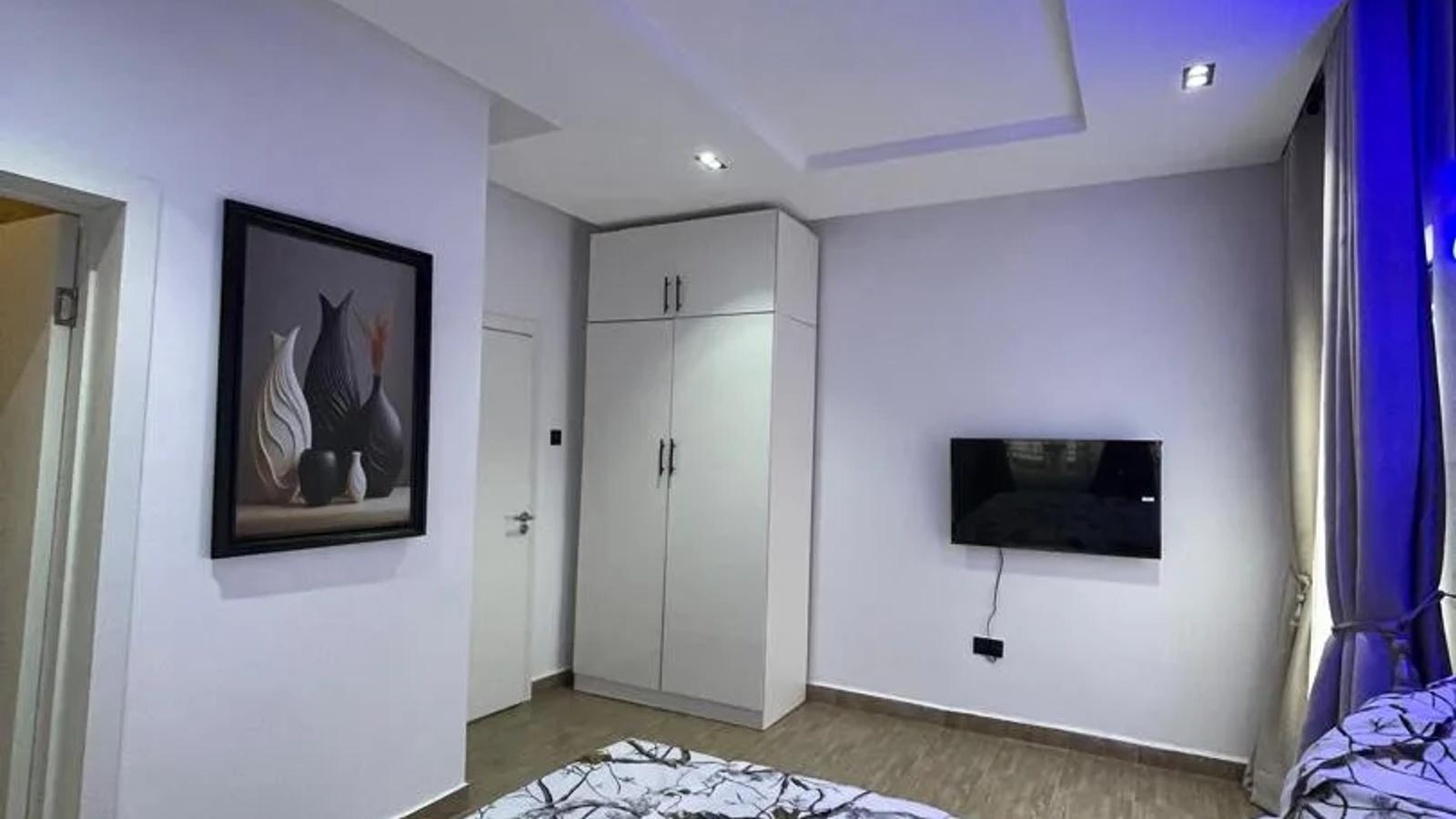 3 Bedroom Apartment