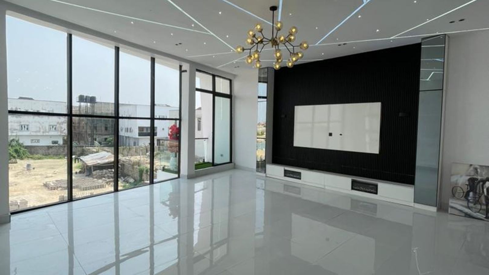 5 Bedroom Fully Detached Duplex