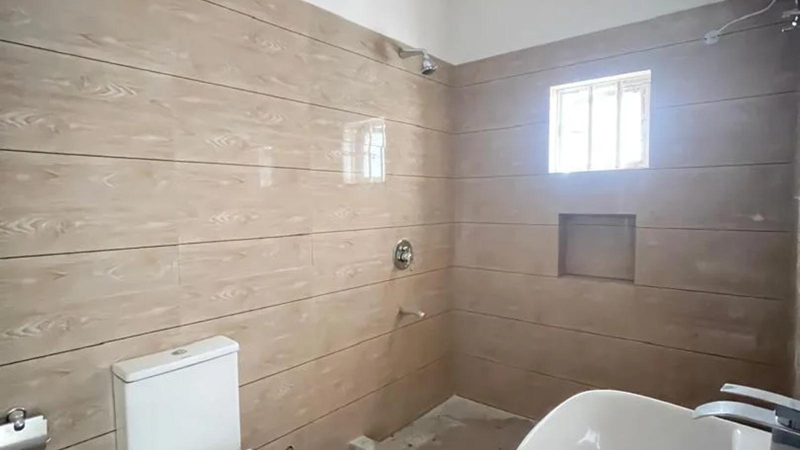3 Bedroom Maisonette