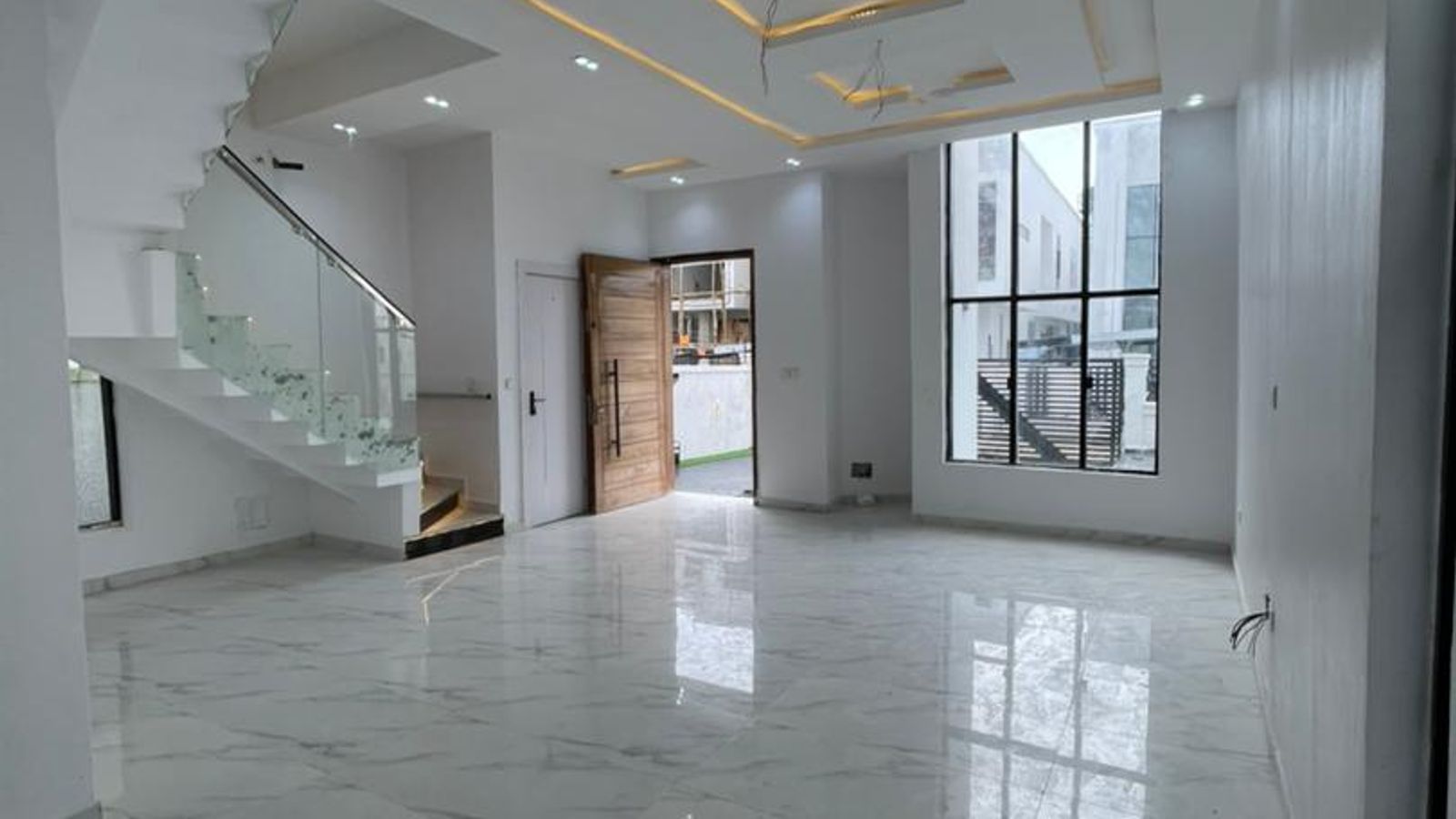 4 Bedroom Fully Detached Duplex