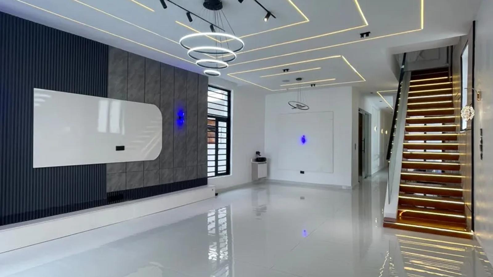 5 Bedroom Fully Detached Duplex