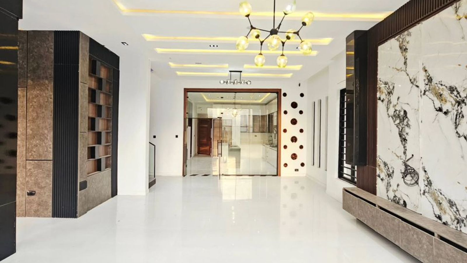 5 Bedroom Fully Detached Duplex