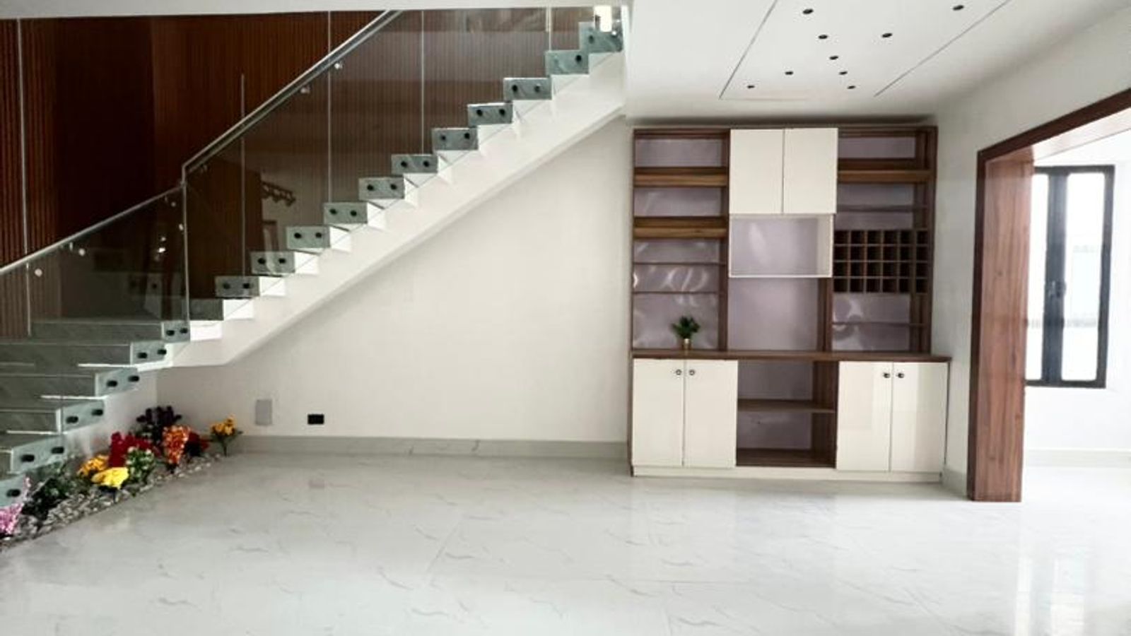 5 Bedroom Fully Detached Duplex