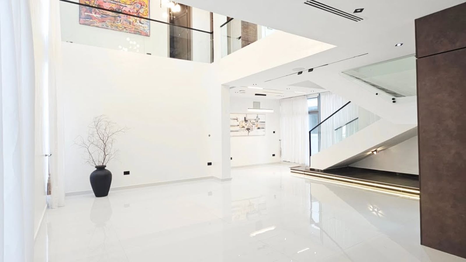 5 Bedroom Fully Detached Duplex
