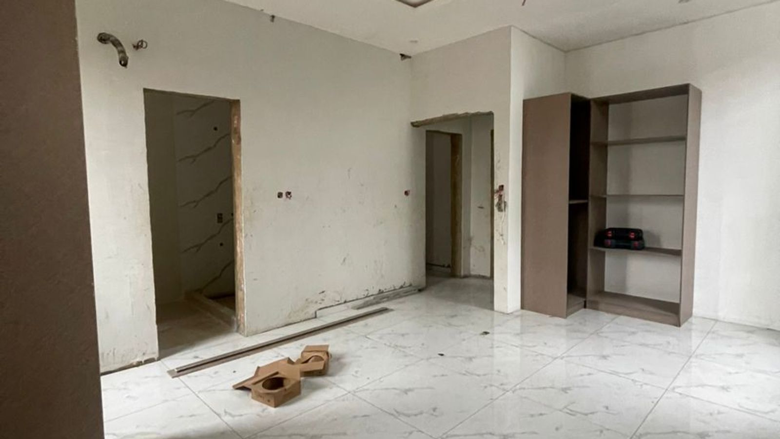 5 Bedroom Fully Detached Duplex