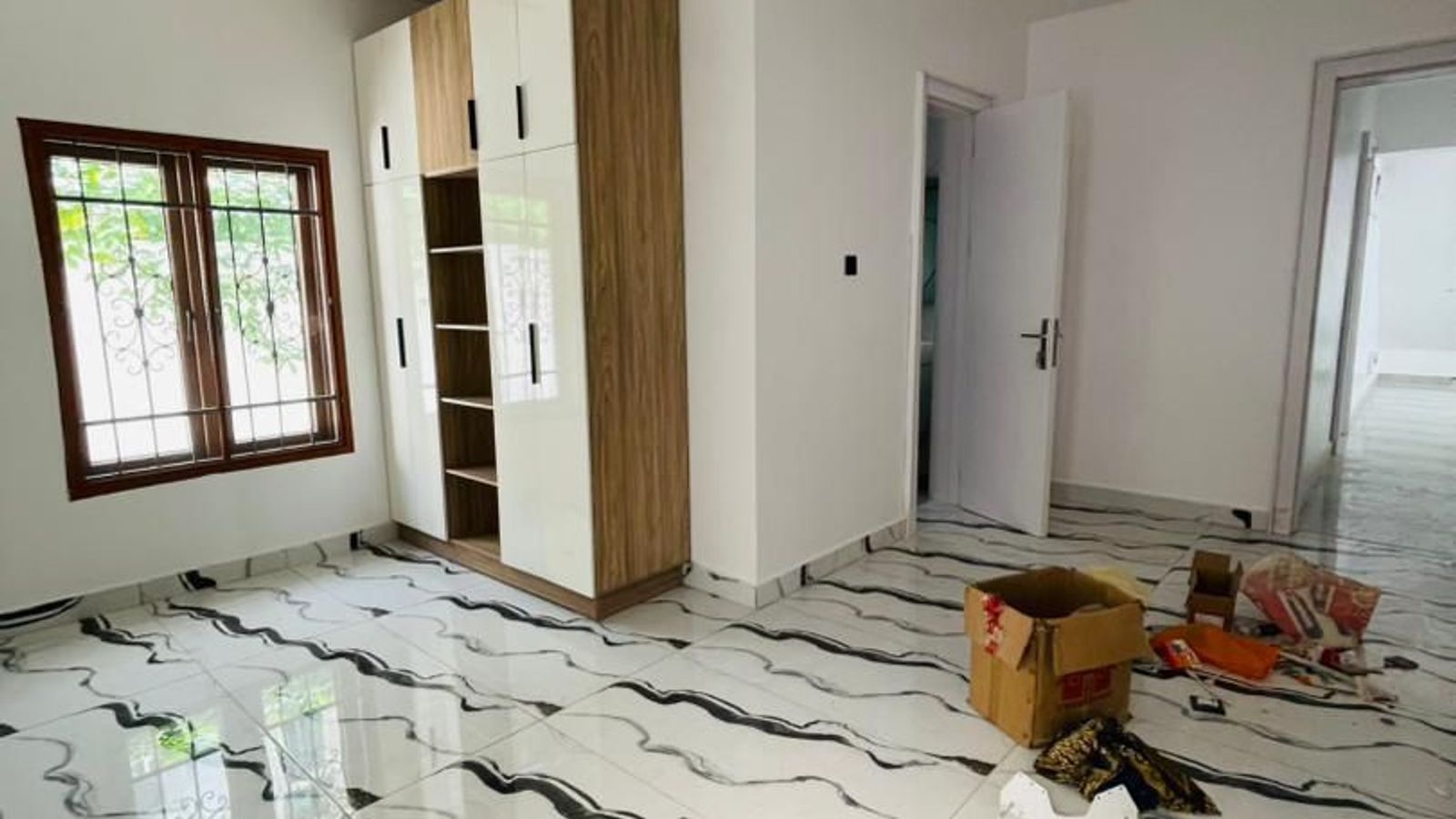 5 Bedroom Fully Detached Duplex