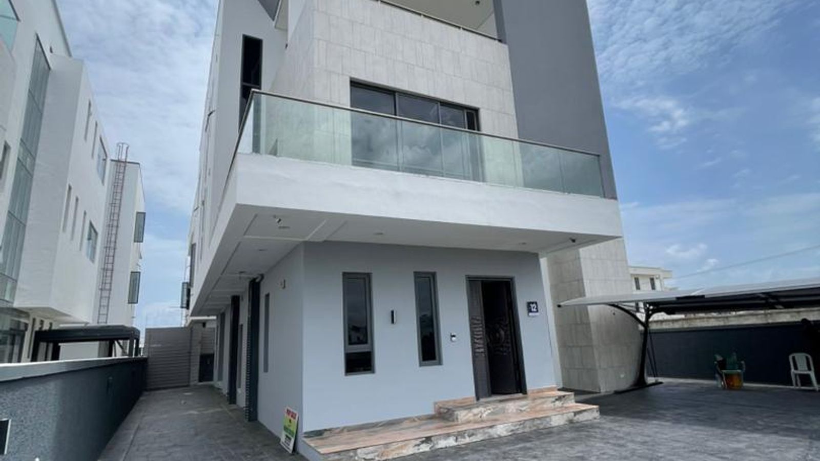 5 Bedroom Fully Detached Duplex