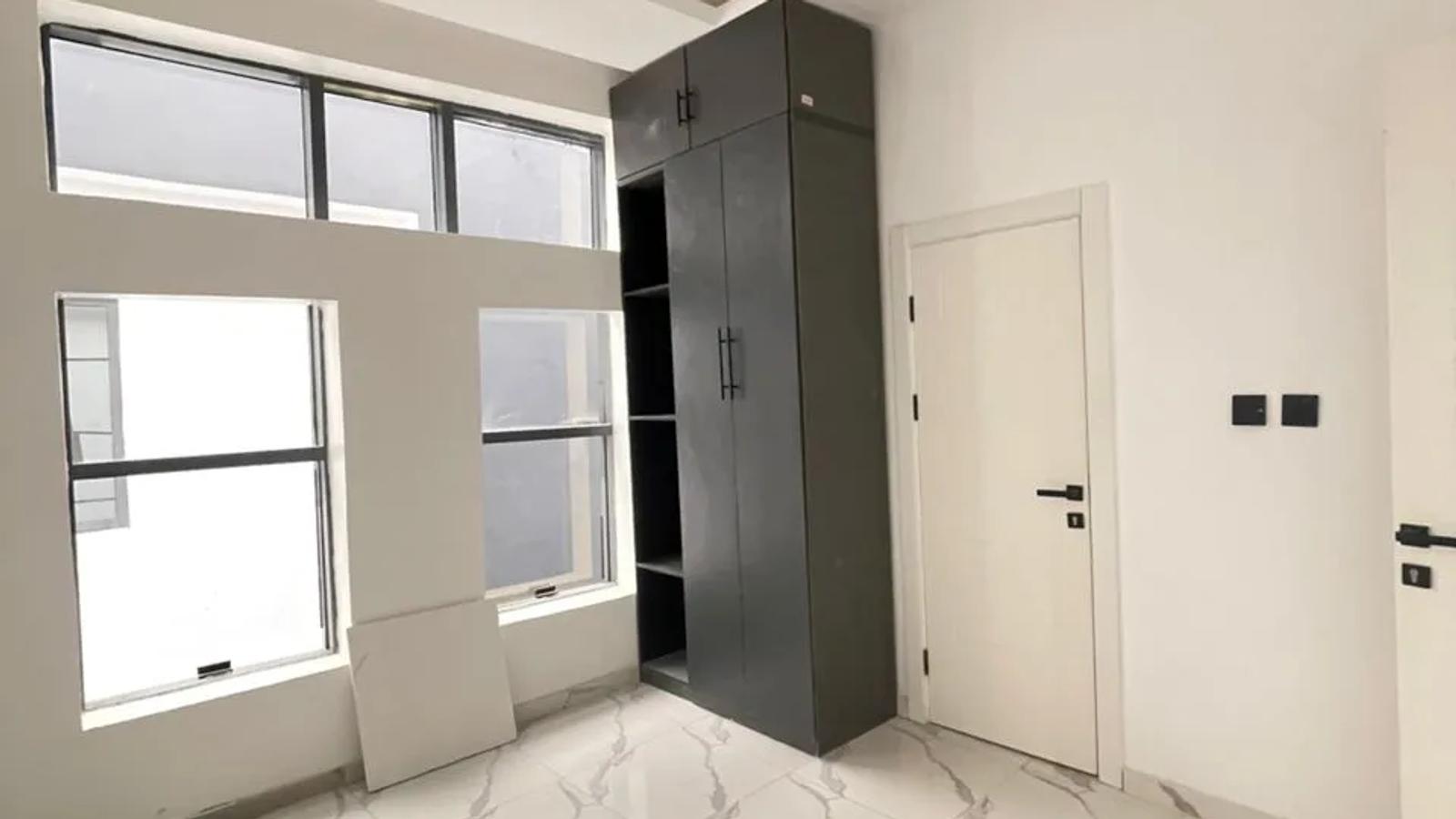 4 Bedroom Fully Detached Duplex