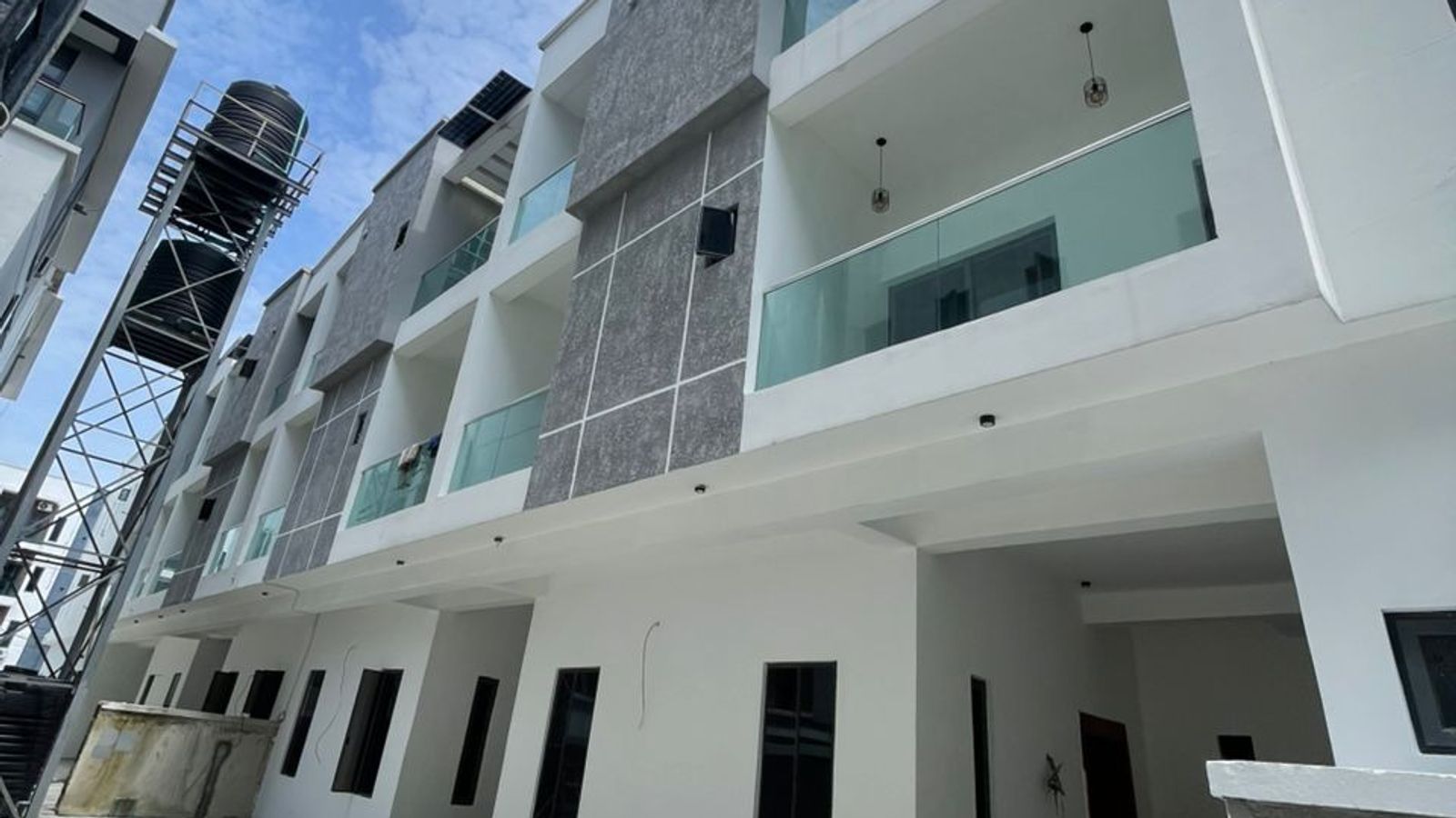 5 Bedroom Semi Detached Duplex