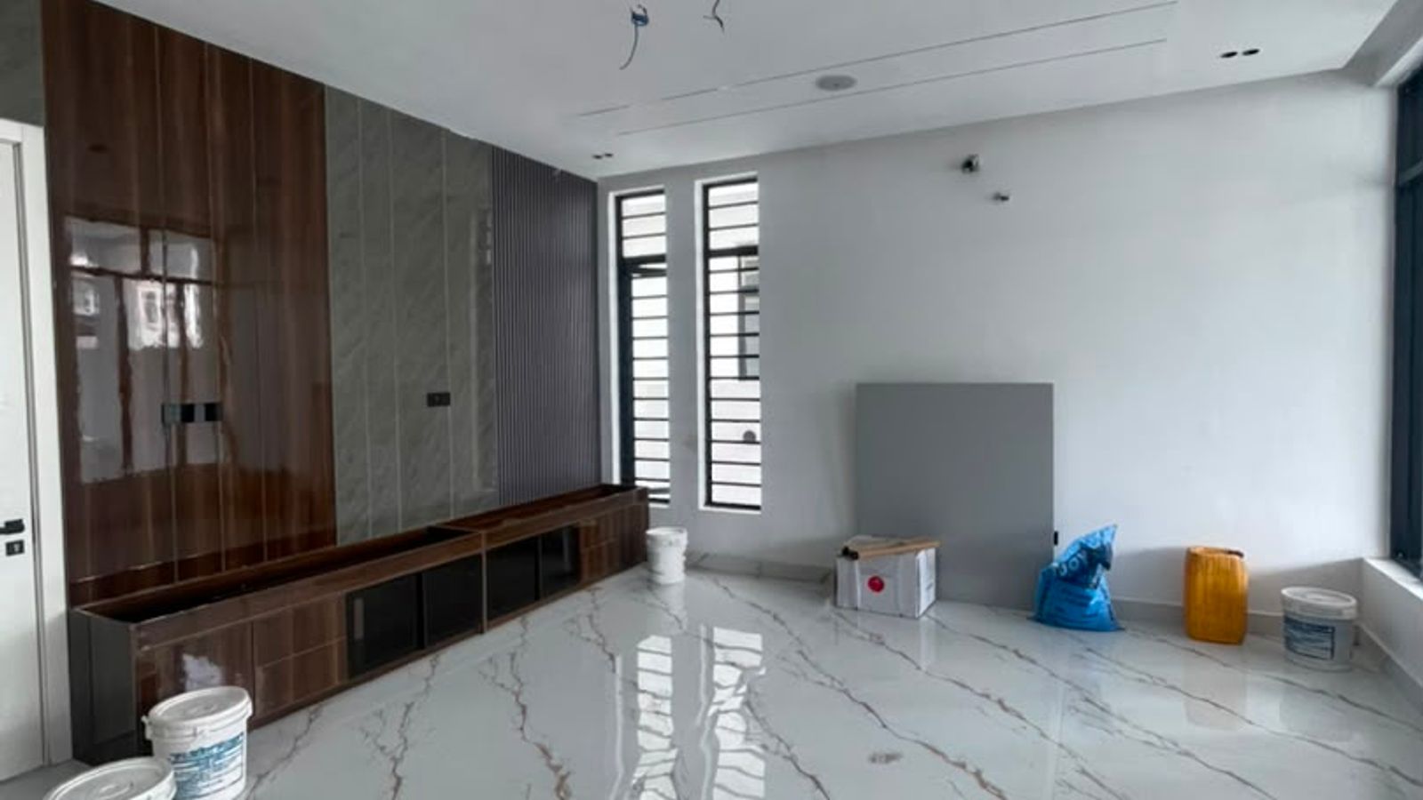 5 Bedroom Fully Detached Duplex