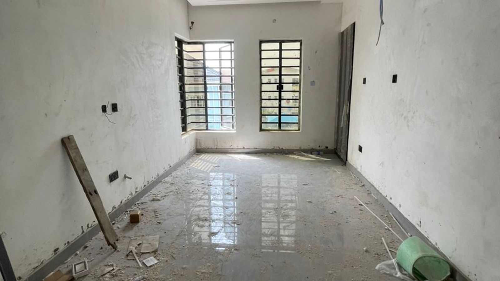4 Bedroom Fully Detached Duplex