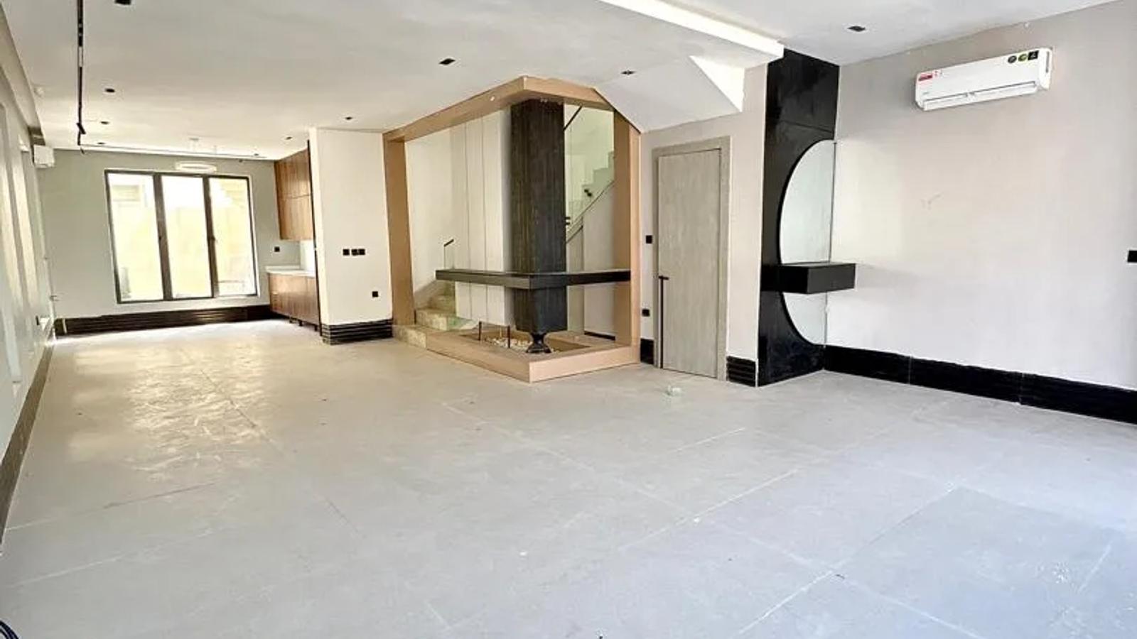 4 Bedroom Fully Detached Duplex