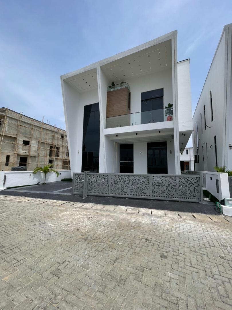 5 Bedroom Fully Detached Duplex