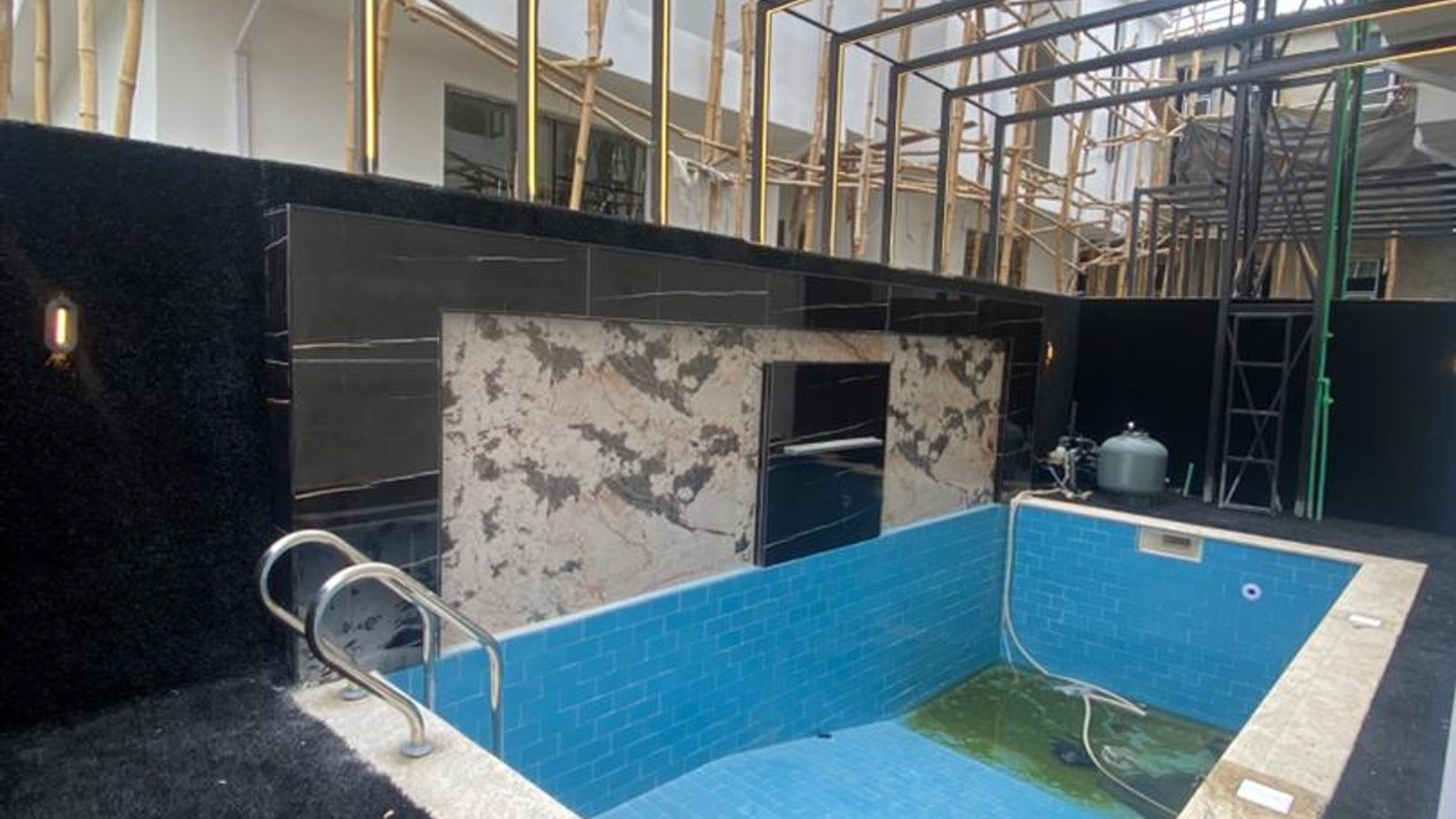 5 Bedroom Fully Detached Duplex