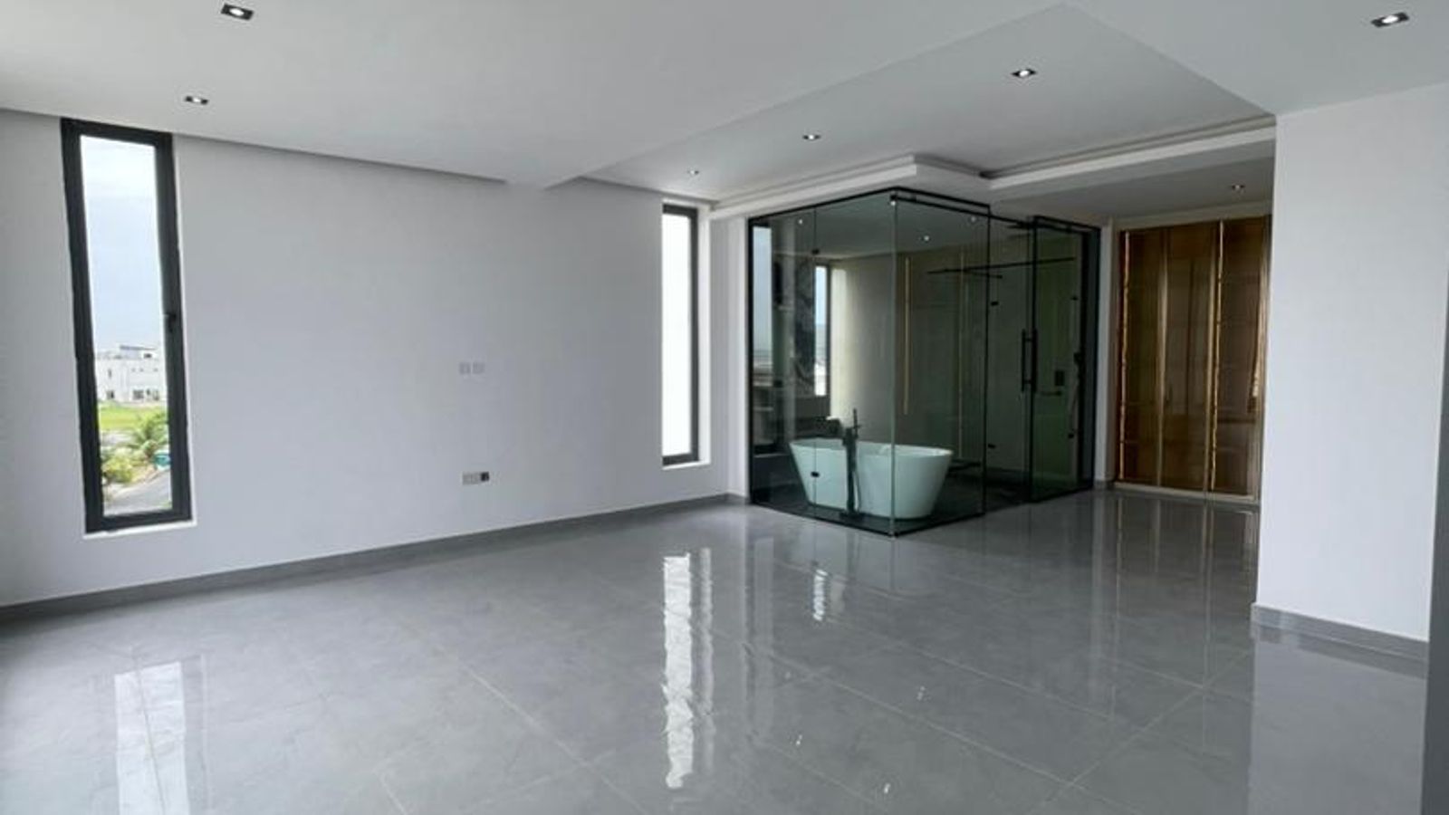 5 Bedroom Semi Detached Duplex