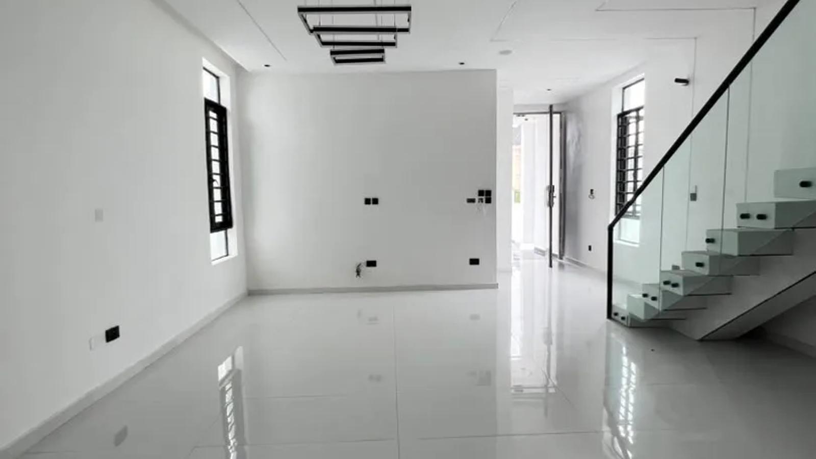 4 Bedroom Fully Detached Duplex