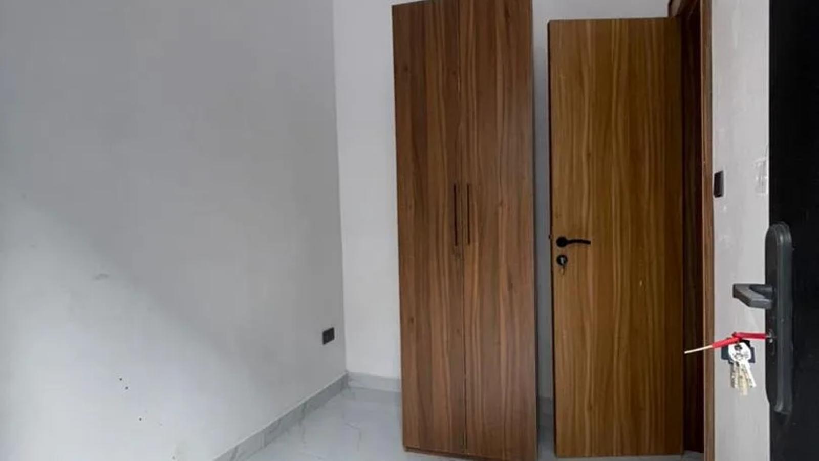 5 Bedroom Fully Detached Duplex