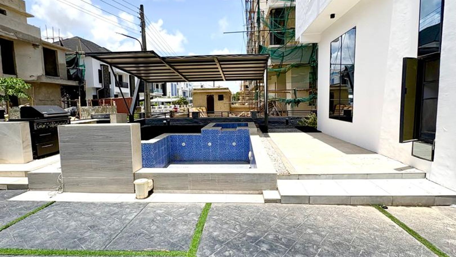 5 Bedroom Fully Detached Duplex