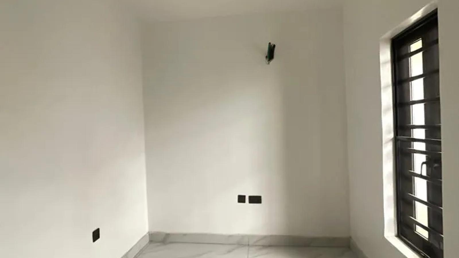 5 Bedroom Semi Detached Duplex