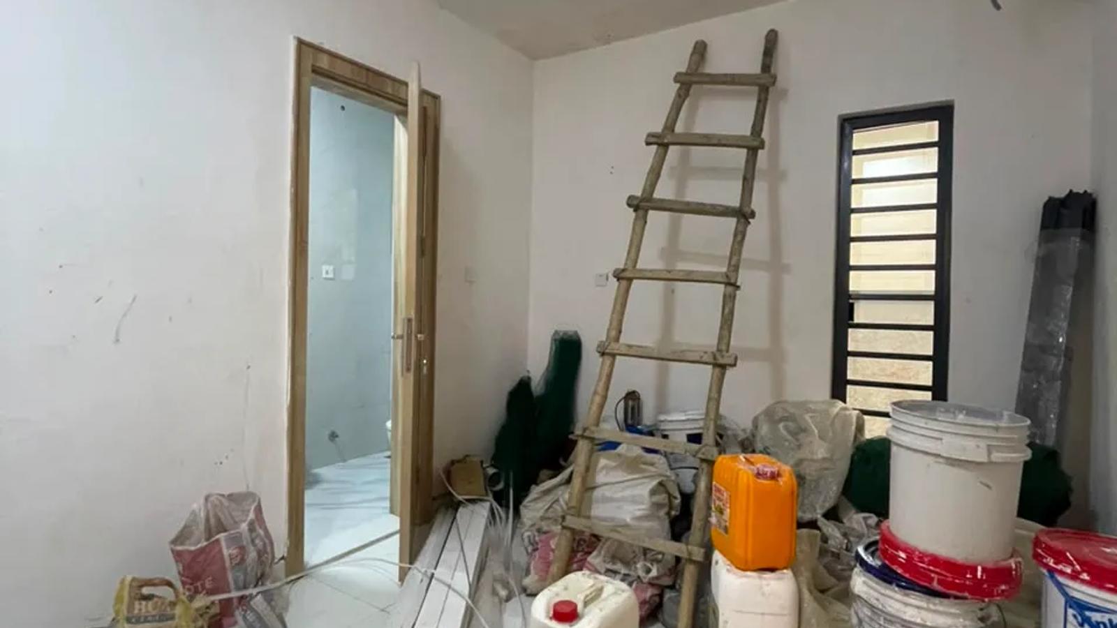5 BEDROOM FULLY DETACHED DUPLEX WITH BQ