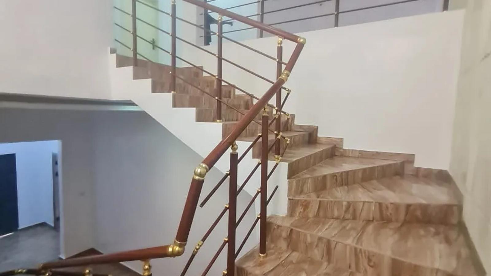 5 Bedroom Fully Detached Duplex