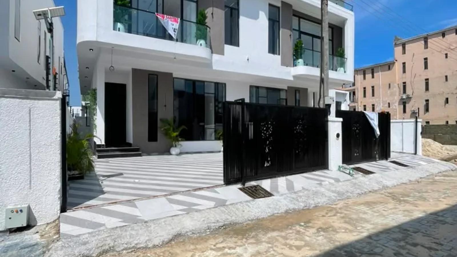 4 Bedroom Semi Detached Duplex