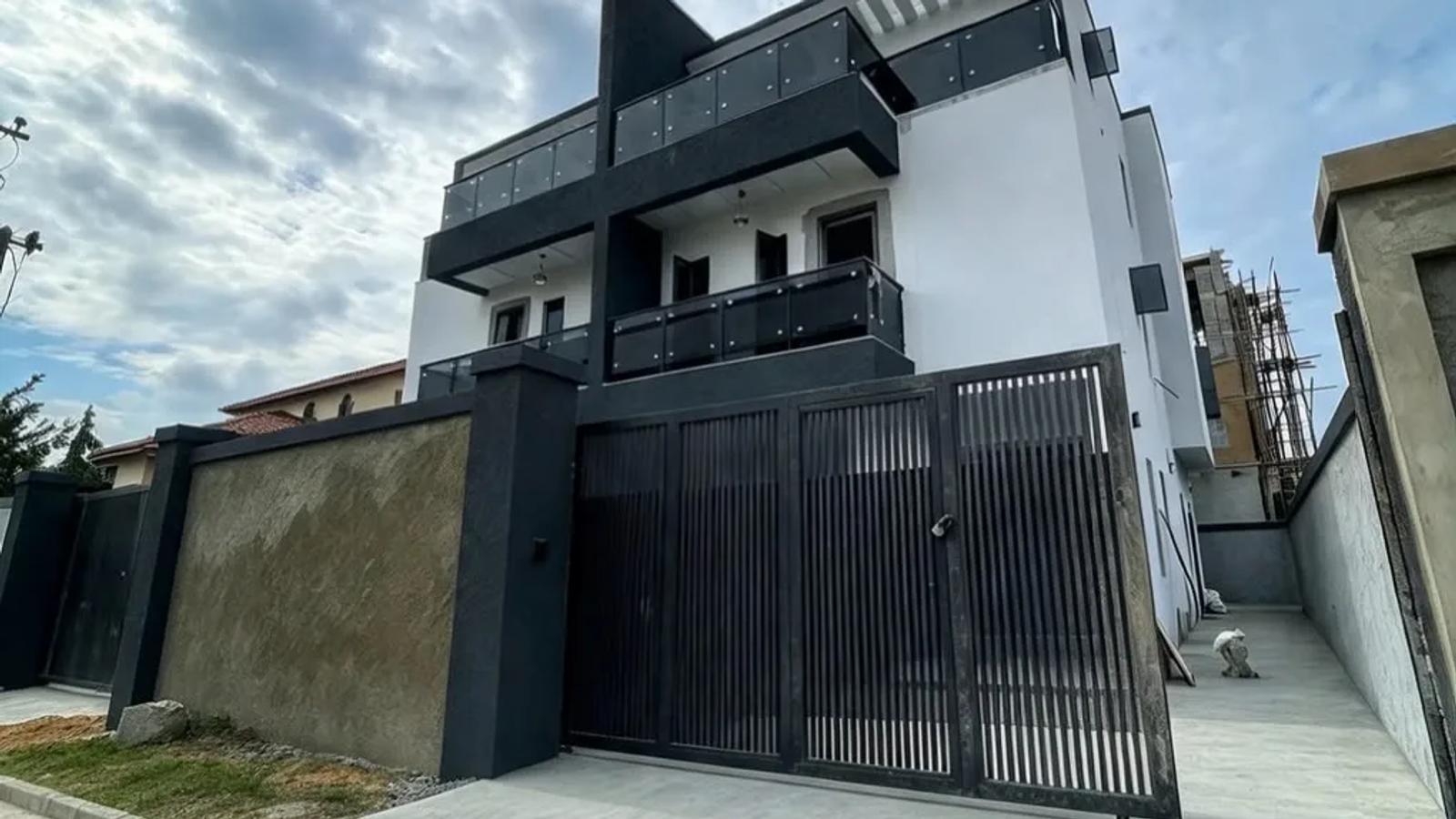 4 Bedroom Semi Detached Duplex