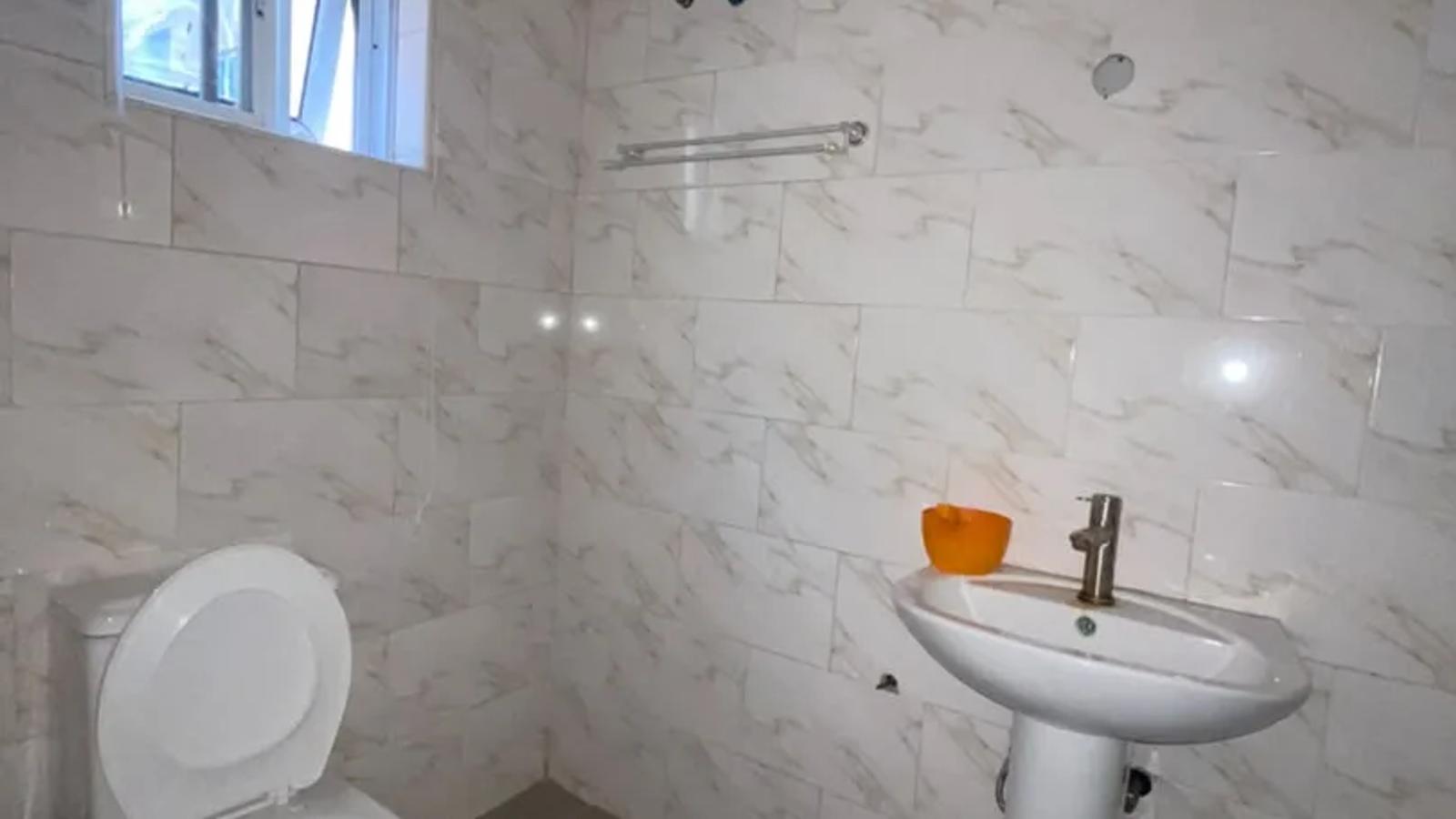 5 Bedroom Semi Detached Duplex
