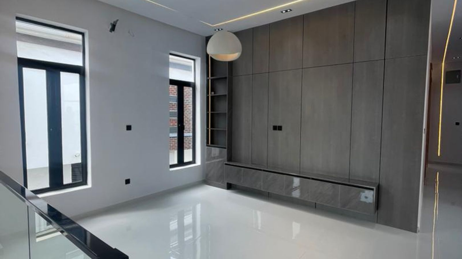 5 Bedroom Fully Detached Duplex