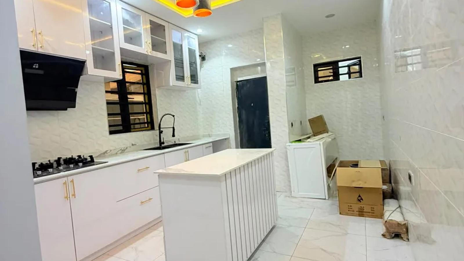 5 Bedroom Fully Duplex