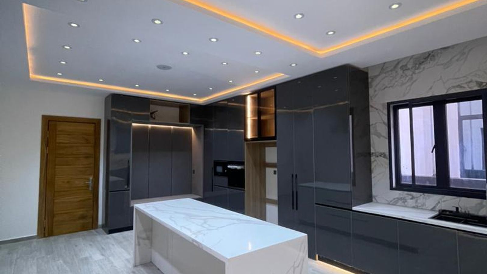 5 Bedroom Fully Detached Duplex