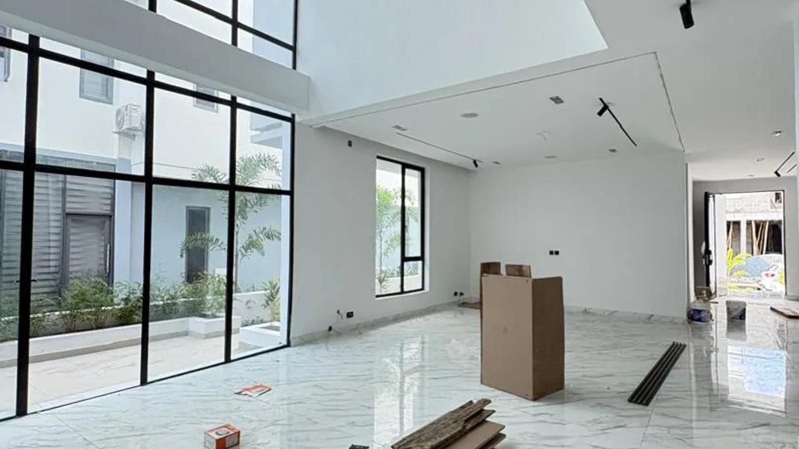 5 Bedroom Semi Detached Duplex