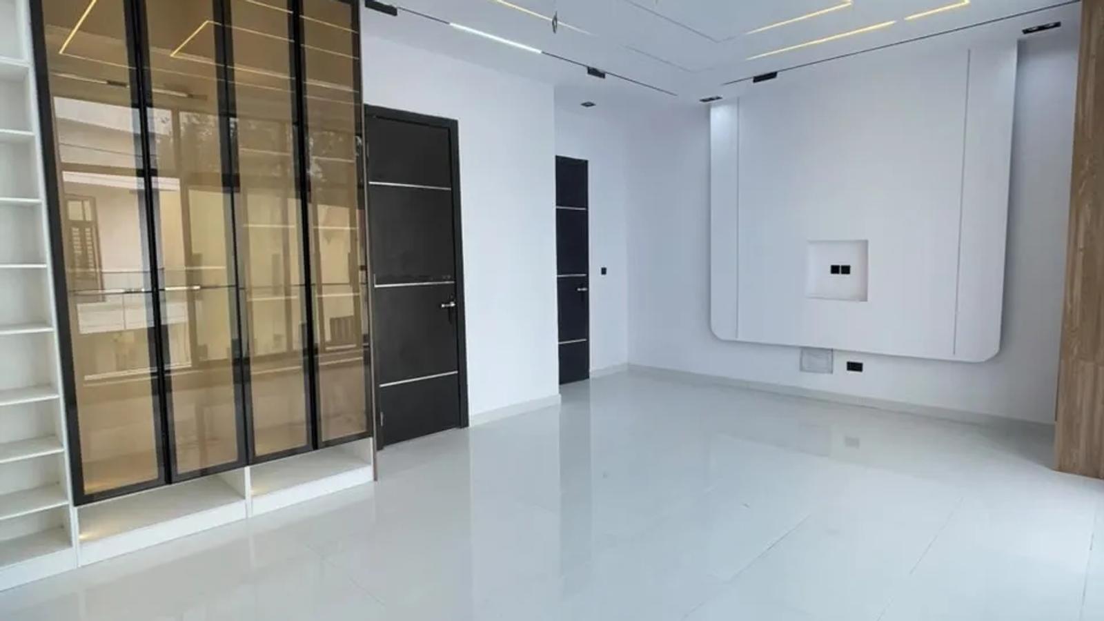 5 Bedroom Fully Detached Duplex