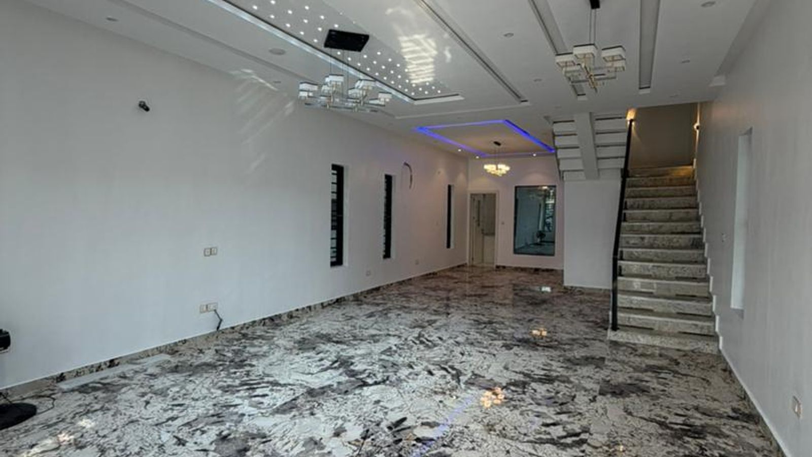 5 Bedroom Fully Detached Duplex