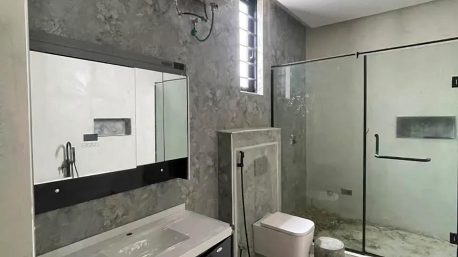 5 Bedroom Fully Detached Duplex