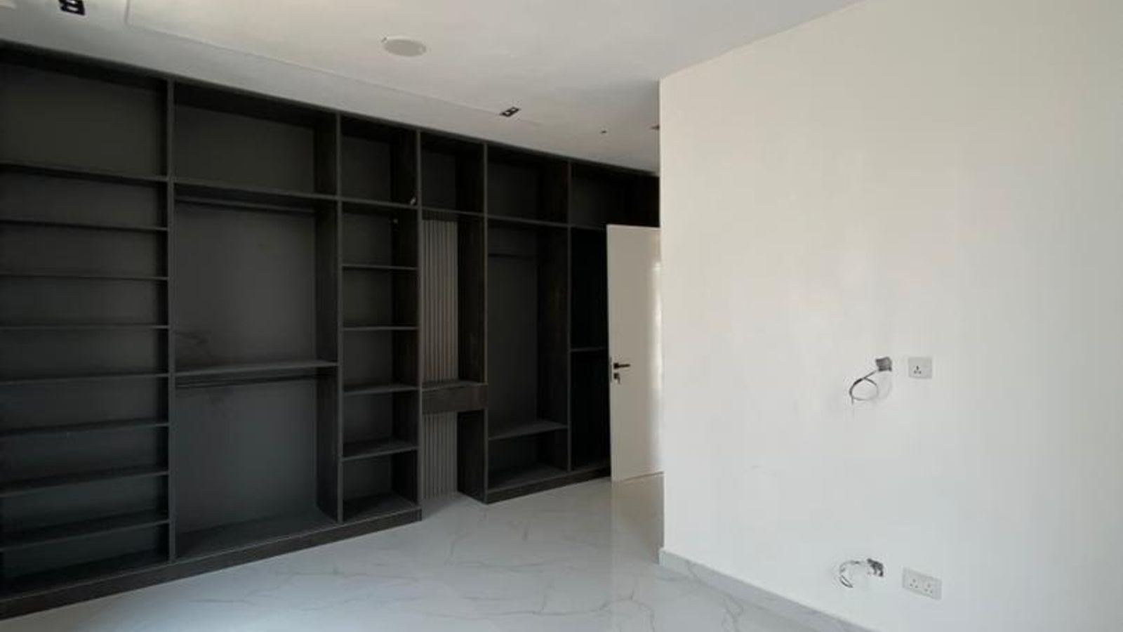 5 Bedroom Fully Detached Duplex