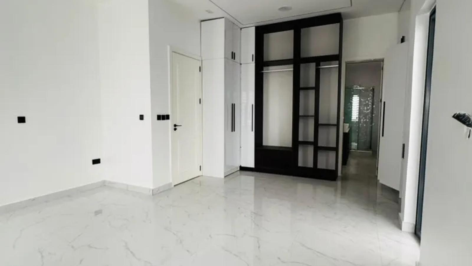4 Bedroom Semi Detached Duplex