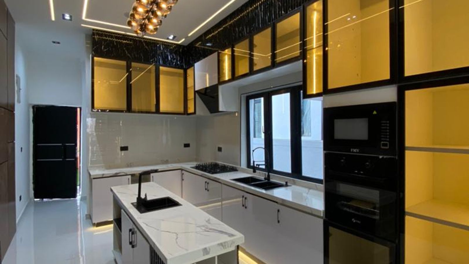 5 Bedroom Fully Detached Duplex