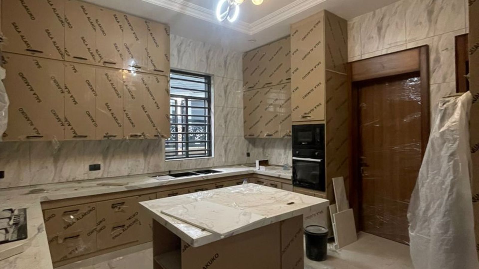 5 Bedroom Fully Detached Duplex
