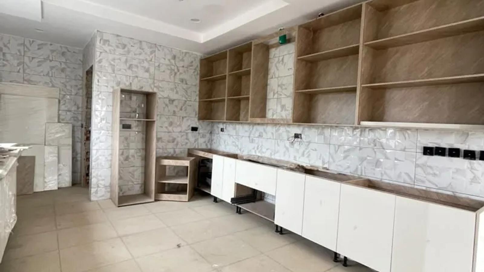 4 Bedroom Fully Detached Duplex