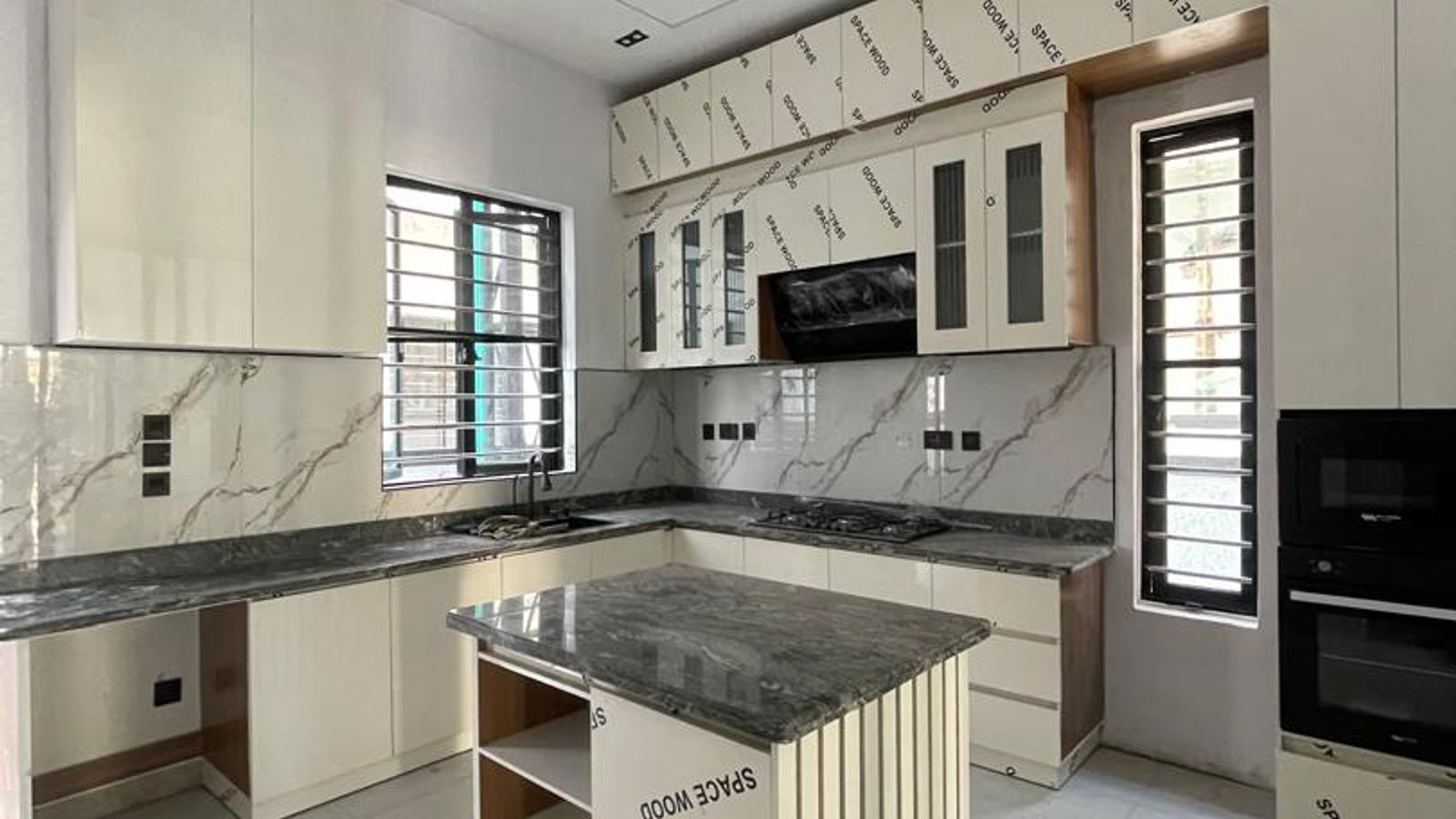 5 Bedroom Fully Detached Duplex
