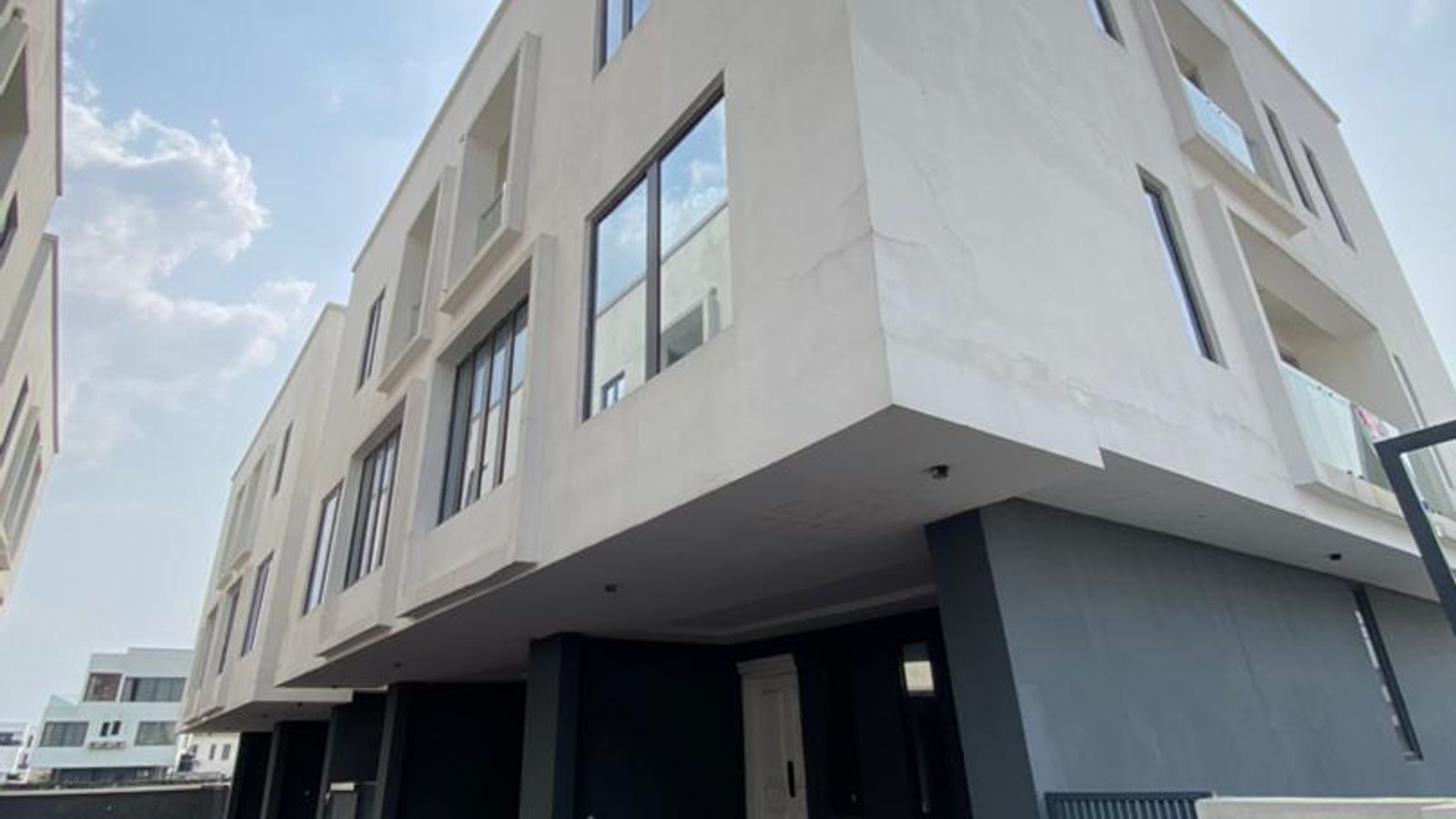 5 Bedroom Semi Detached Duplex