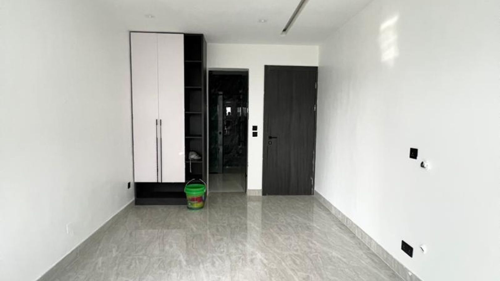 5 Bedroom Fully Detached Duplex