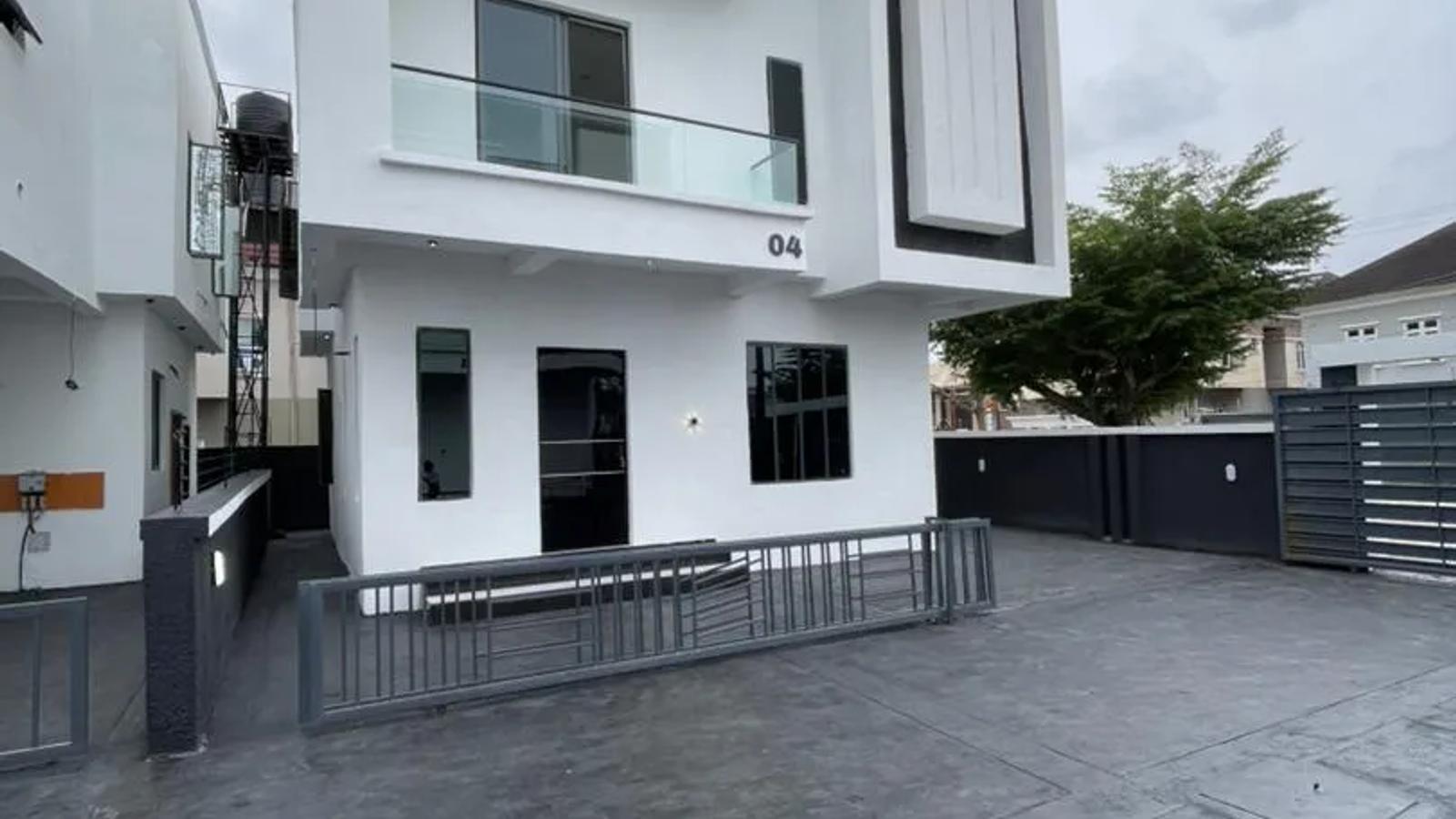 4 Bedroom Fully Detached Duplex