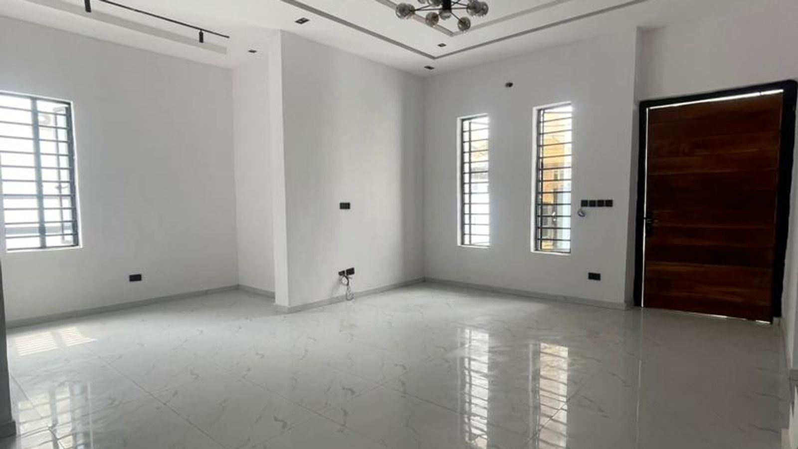 4 Bedroom Fully Detached Duplex